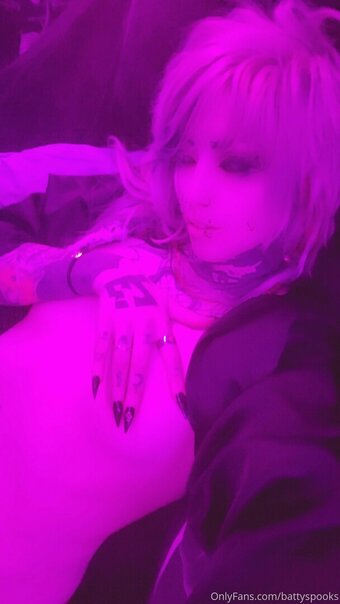 Battyspooks Nude Leaks OnlyFans Photo 27