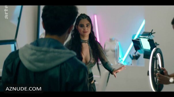 Bayan Layla / bayan.jeratly / bayan_das_manifest Nude Leaks Photo 1