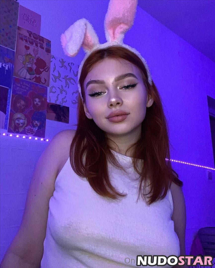 bb_foxy Nude  3