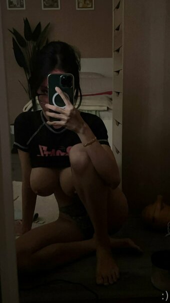 Bbbels333 / Lennyemelda Nude Leaks OnlyFans Photo 5