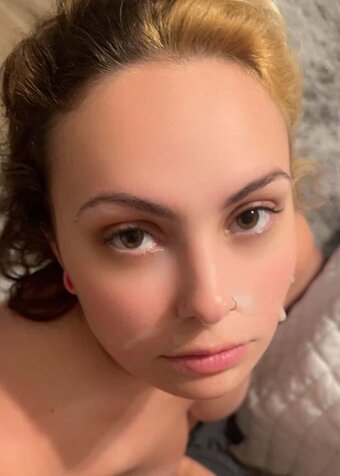 bbdesssy / _desssybb / https: Nude Leaks OnlyFans Photo 9