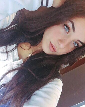 bbeeuuzz Nude Leaks OnlyFans Photo 1