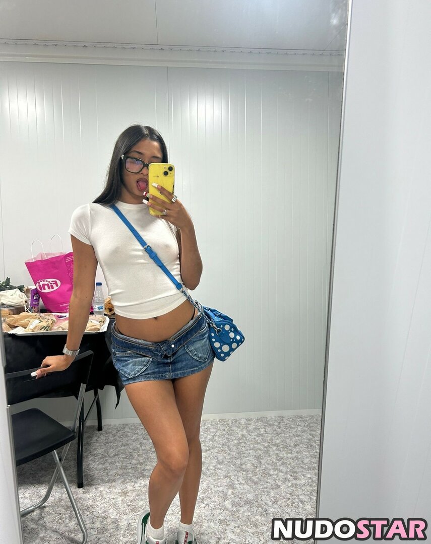 Bbtrickz / belizekazi Nude  26