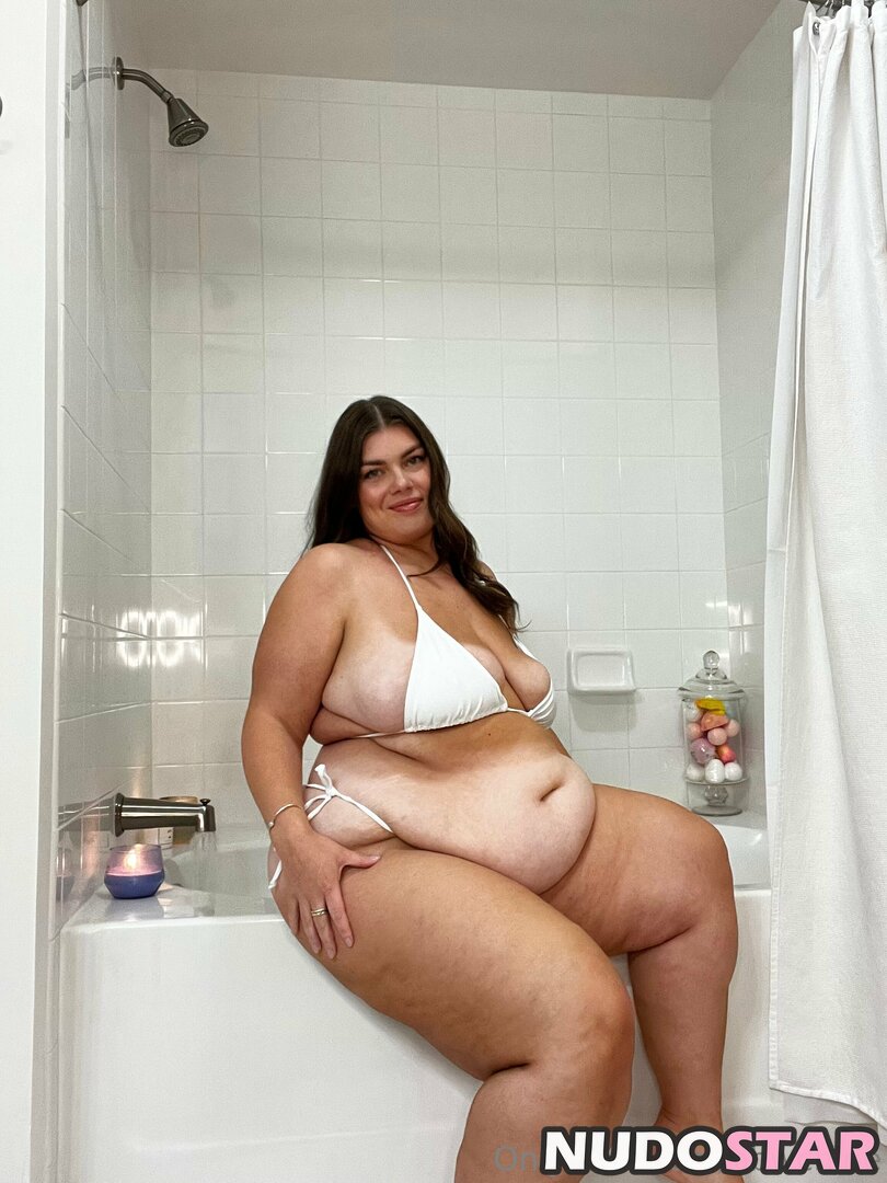 bbwchloe Nude  8