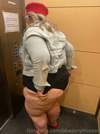 bbwjenythixson Nude Leaks Photo 19