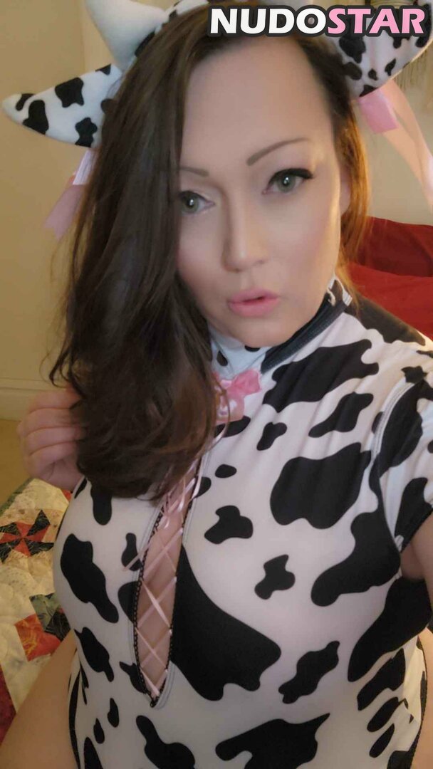 Bbwqueenbeee / bbwqueenbee / thequeenbeeof Nude  OnlyFans 1