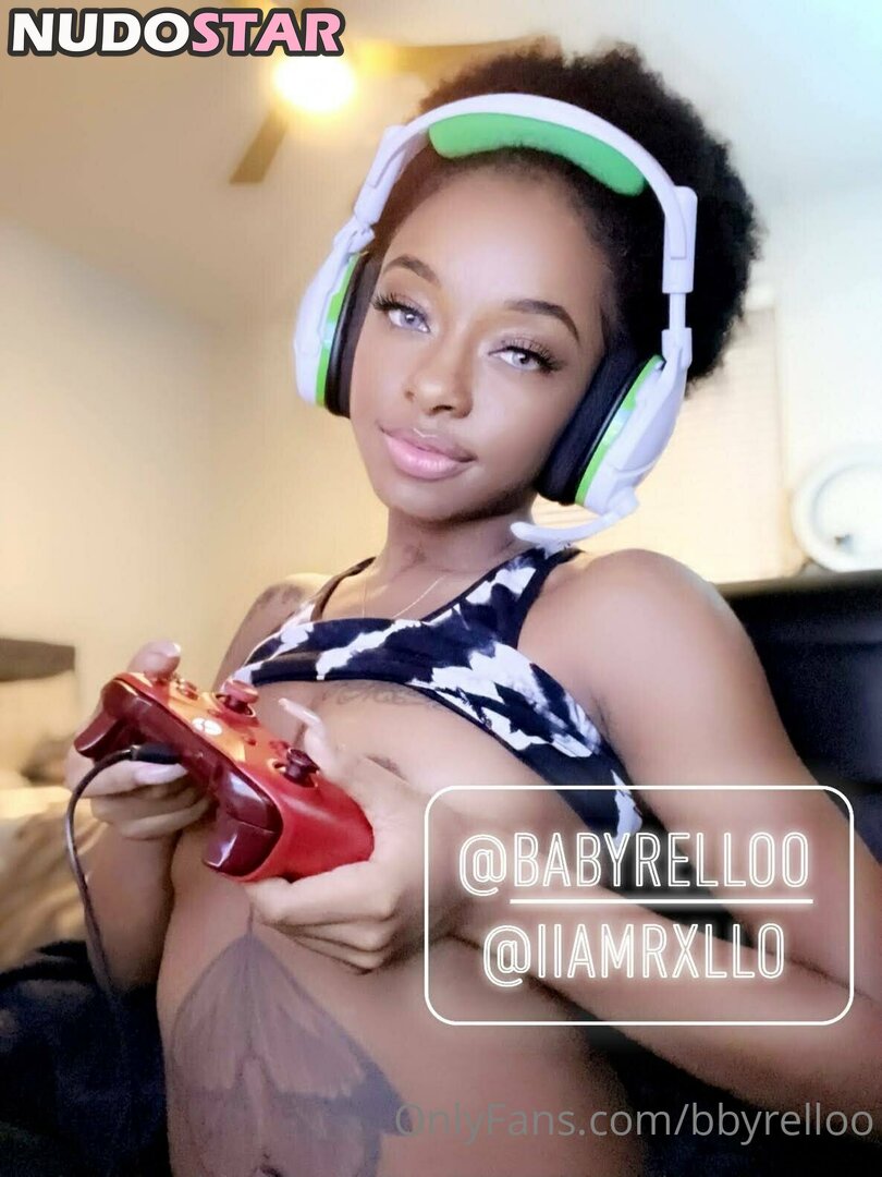 bbyrelloo Nude  2