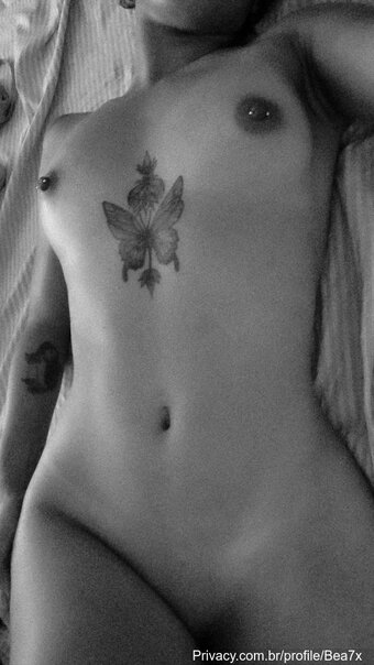 Bea7x / eubea_x Nude Leaks Photo 23