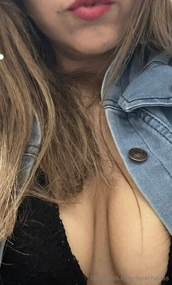 beachaass Nude Leaks Photo 5