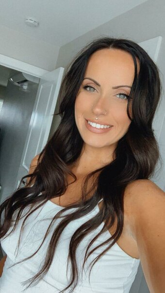 beachybrooke / brooke_mari Nude Leaks OnlyFans Photo 1