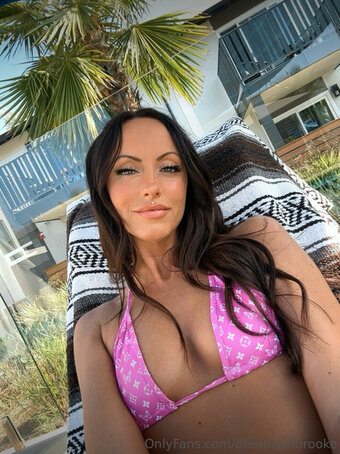beachybrooke / brooke_mari Nude Leaks OnlyFans Photo 18