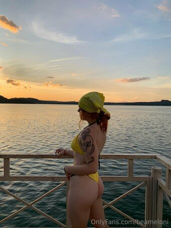 beameloni Nude Leaks Photo 9