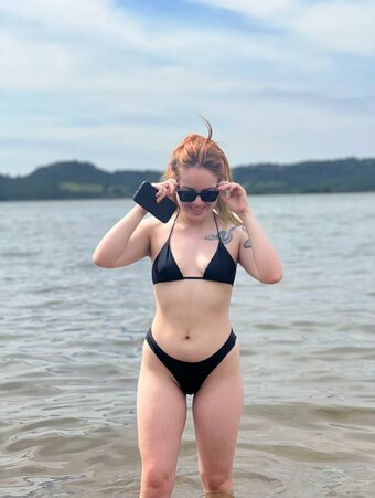 beameloni Nude Leaks Photo 13