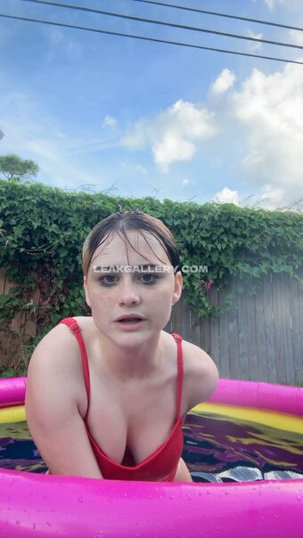 beanswithbomb Nude Leaks Photo 4