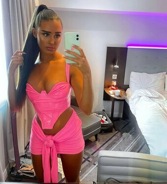 beardon Nude Leaks Photo 10