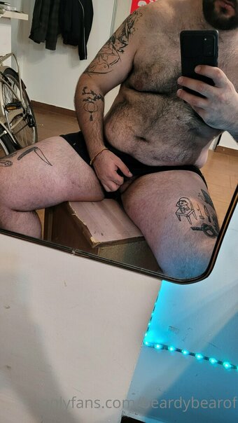 beardybearof Nude Leaks Photo 22