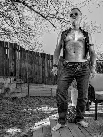 bearfoothunterplus Nude Leaks Photo 5