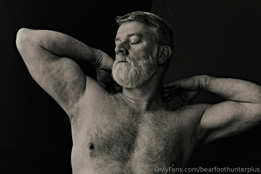 bearfoothunterplus Nude Leaks Photo 7