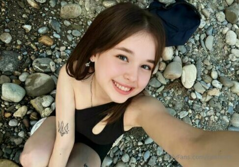 bearkate Nude Leaks Photo 16