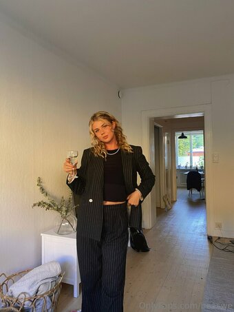 beaswe Nude Leaks Photo 5