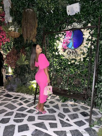 beatrixblu Nude Leaks Photo 22