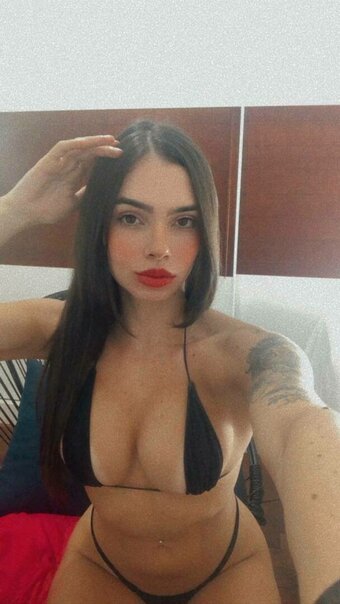 Beatriz Bertolozzi / Becca Lizz / Bia Bertto / BiaCam4 / Biabertto / beatrizbertolozzi Nude Leaks Photo 7