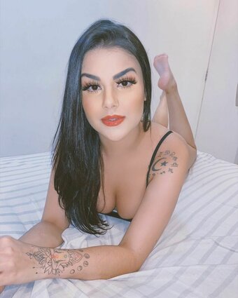 Beatriz Vasconcelos / beatrizvascc Nude Leaks OnlyFans Photo 5