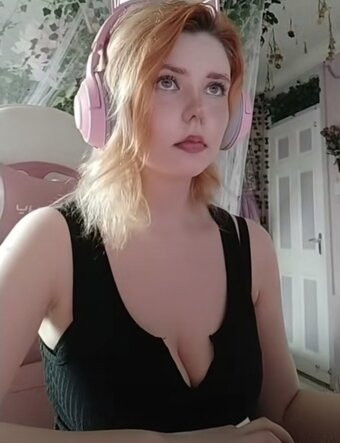 Beccasbrainbox Nude Leaks Photo 8