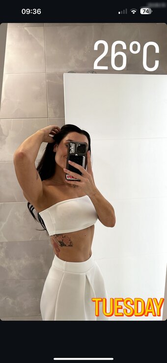 Becky Evans Nude Leaks Photo 1