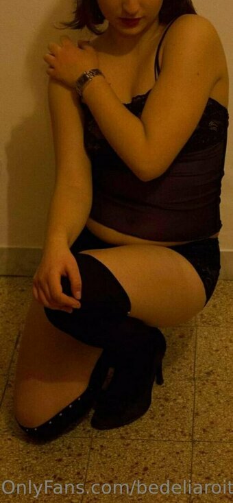 bedeliaroitare Nude Leaks Photo 7
