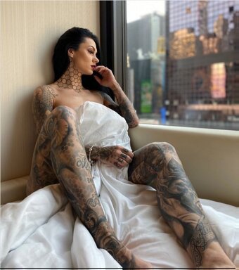 Bee Phillips / beephillips / beephillips__ Nude Leaks OnlyFans Photo 24