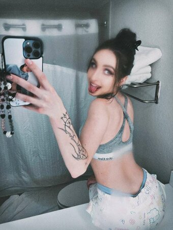 Beebee ASMR / beebeeasmr / beebeeasmr18 / weloveasmr Nude Leaks OnlyFans Photo 19