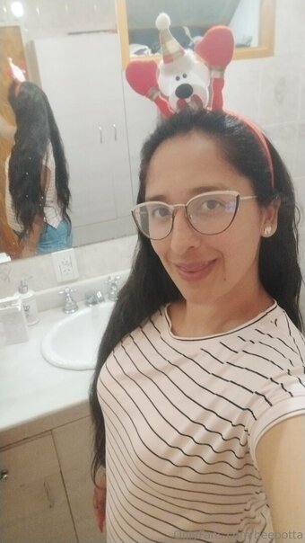 beebotta Nude Leaks Photo 3