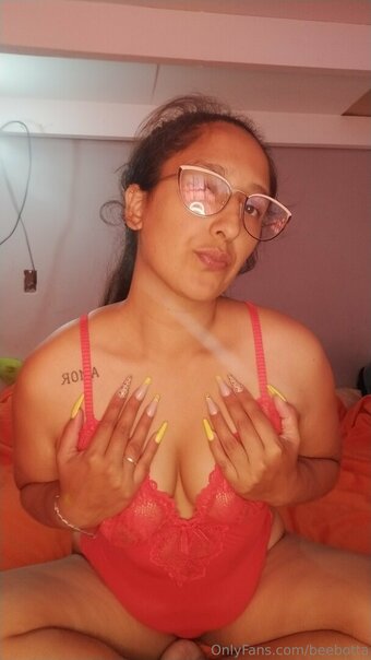 beebotta Nude Leaks Photo 13