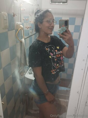 beebotta Nude Leaks Photo 20