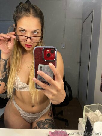 beeettymars Nude Leaks Photo 28