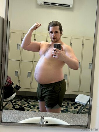 beefballer Nude Leaks Photo 6