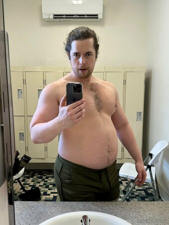 beefballer Nude Leaks Photo 7