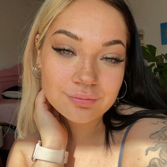 beesbooty / _fitfairy / megapollen Nude Leaks OnlyFans Photo 2