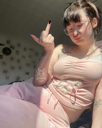 BeetleBroth / beetlebroth666 / beetlebrothh / beetlebrothx Nude Leaks OnlyFans Photo 3