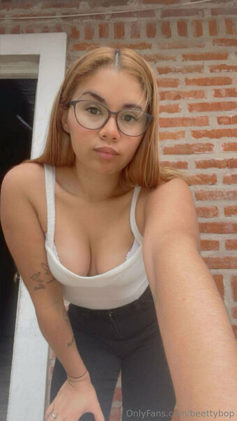 beettybop Nude Leaks Photo 2