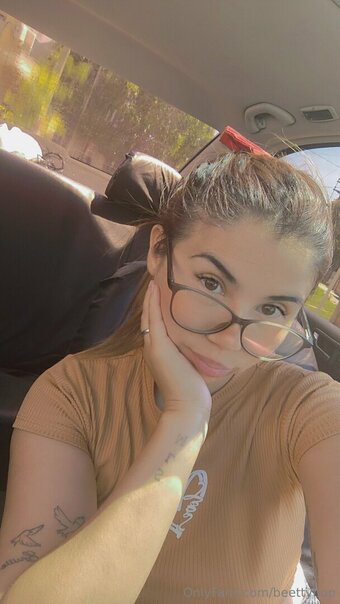 beettybop Nude Leaks Photo 16