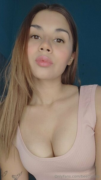 beettybop Nude Leaks Photo 21