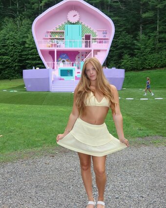 Bella Moore / bella-moore / bellamoore19 Nude Leaks OnlyFans Photo 5