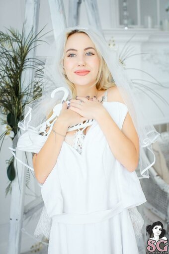 Bella Mur / bellamur / my.bellamur Nude Leaks OnlyFans Photo 13