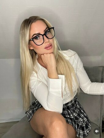 bella.sin / BellaSinCle / bella_sinner_xoo / https: Nude Leaks OnlyFans Photo 13