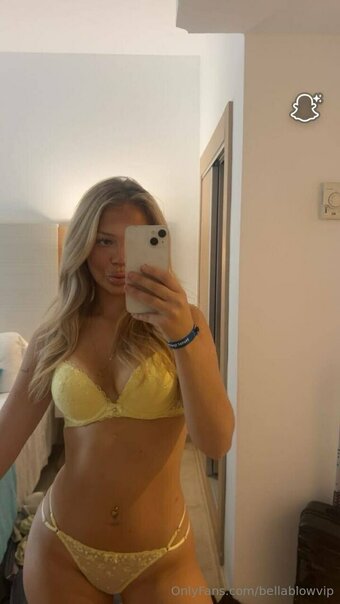 bellablows / Bellablow06 / bellablows1 Nude Leaks OnlyFans Photo 8