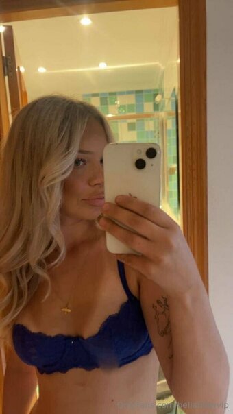 bellablows / Bellablow06 / bellablows1 Nude Leaks OnlyFans Photo 9