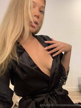 bellablows / Bellablow06 / bellablows1 Nude Leaks OnlyFans Photo 12
