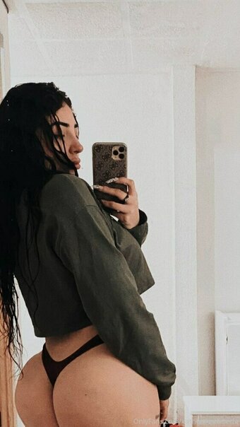 Bellakath / Katherinne Huerta / katherinnehuerta / labellakath Nude Leaks OnlyFans Photo 8